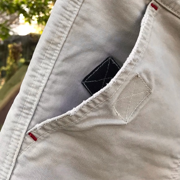 Vintage American Eagle Outfitters Khaki Shorts - Picture 3 of 11